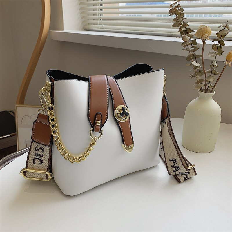 Leather Women's Shoulder Bags 2023 Elegant Chain Hasp Messenger Bag Ladies Medium Chic Crossbody Bag Green Female Wallet Handbag